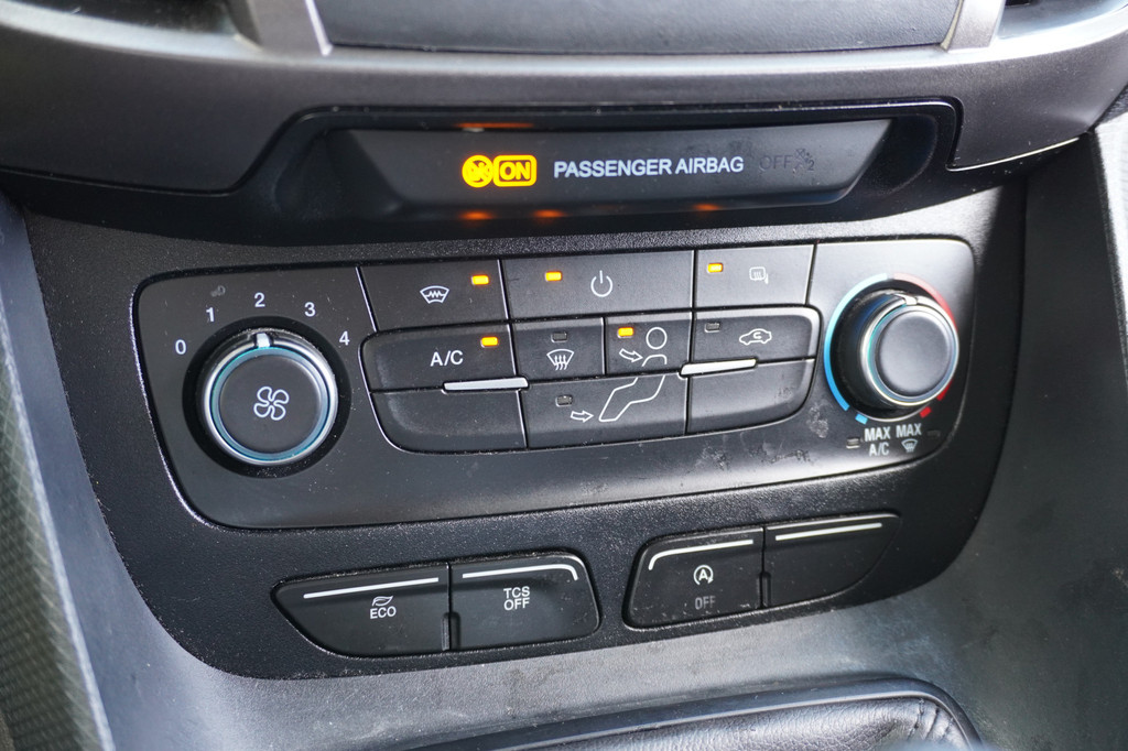 Ford Transit Connect 1.5 EcoBlue 100PK L2 EURO 6 - Airco - Cruise - Camera - â¬10.900,- Excl. 10