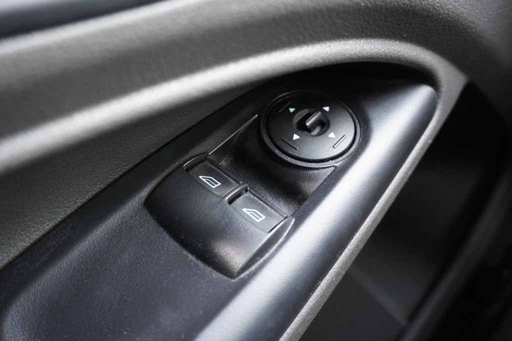 Ford Transit Connect 1.5 EcoBlue 100PK L2 EURO 6 - Airco - Cruise - PDC - â¬9.900,- Excl. 18