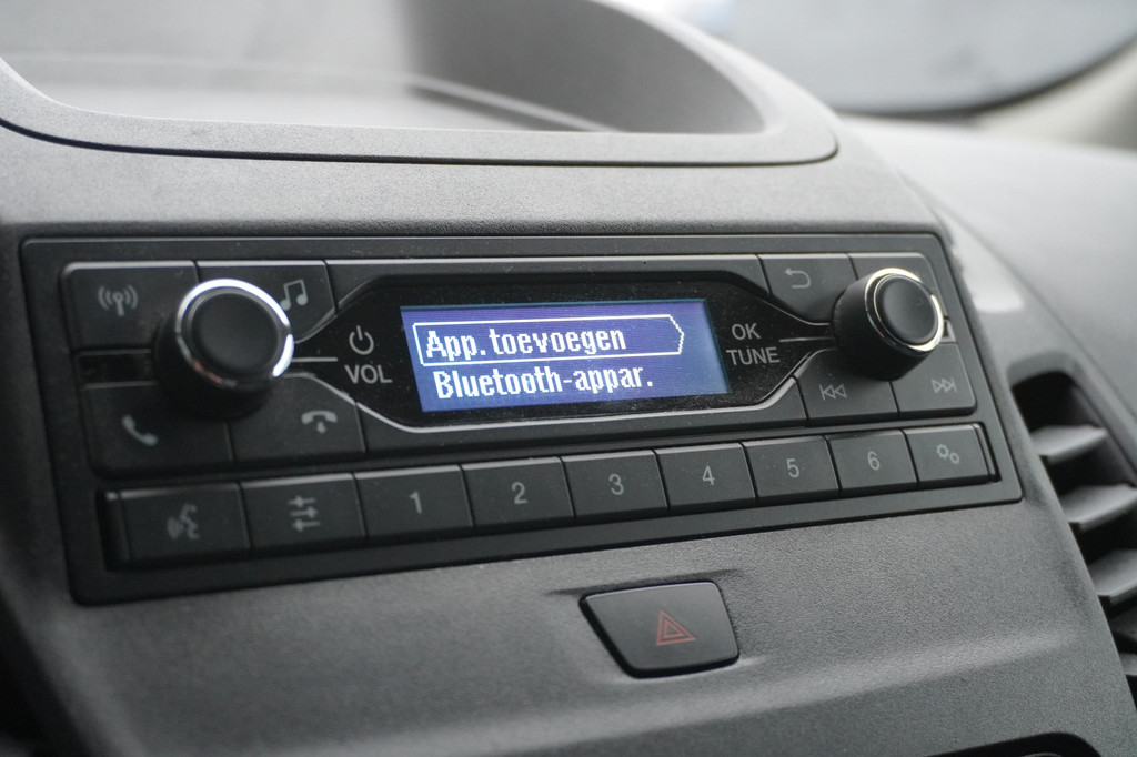 Ford Transit Connect 1.5 EcoBlue 100PK L2 EURO 6 - Airco - Cruise - Trekhaak - â¬10.900,- Excl. 10