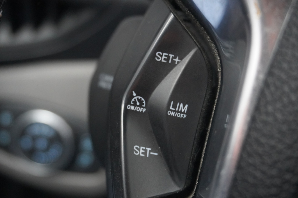 Ford Transit Connect 1.5 EcoBlue 100PK L2 EURO 6 - Airco - Cruise - Trekhaak - â¬10.900,- Excl. 11