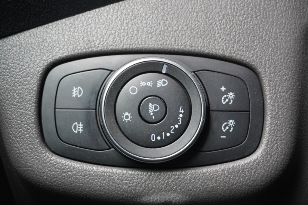 Ford Transit Connect 1.5 EcoBlue 100PK L2 EURO 6 - Airco - Cruise - Trekhaak - ⬠10.950,- Excl. 15