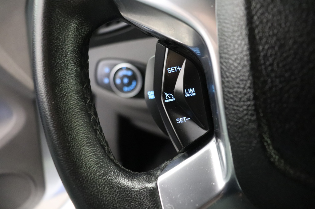 Ford Transit Connect 1.5 EcoBlue 100PK L2 EURO 6 - Airco - Cruise - Trekhaak - € 11.950,- Excl. 13