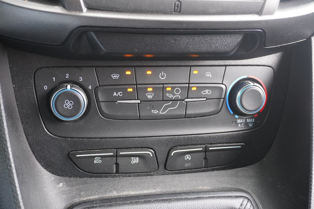 Ford Transit Connect 1.5 EcoBlue 100PK L2 EURO 6 - Airco - Navi - Cruise - Trekhaak - â¬10.900,- Excl. 10