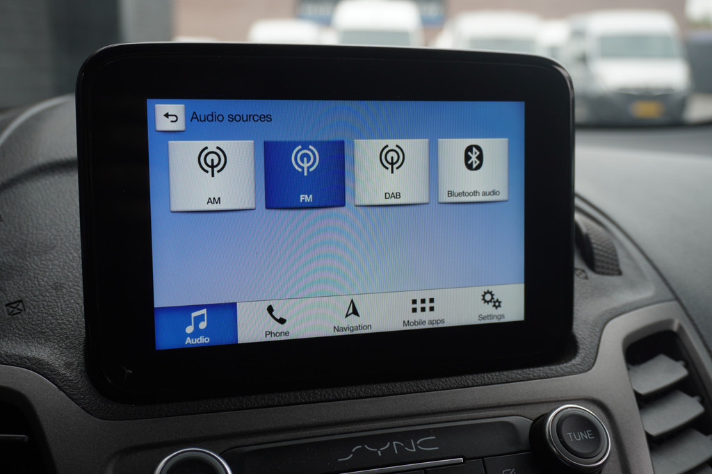 Ford Transit Connect 1.5 EcoBlue 100PK L2 EURO 6 - Airco - Navi - Cruise - Trekhaak - â¬10.900,- Excl. 17