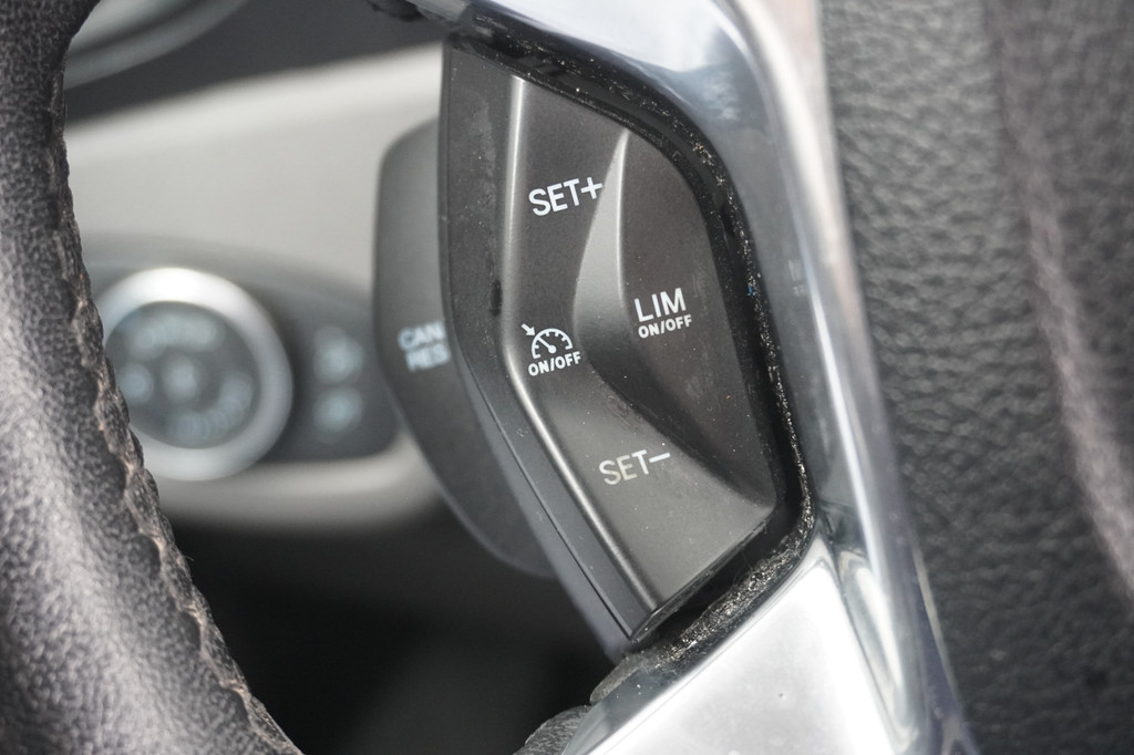 Ford Transit Connect 1.5 EcoBlue 100PK L2 EURO 6 - Airco - Navi - Cruise - Trekhaak - â¬10.900,- Excl. 19