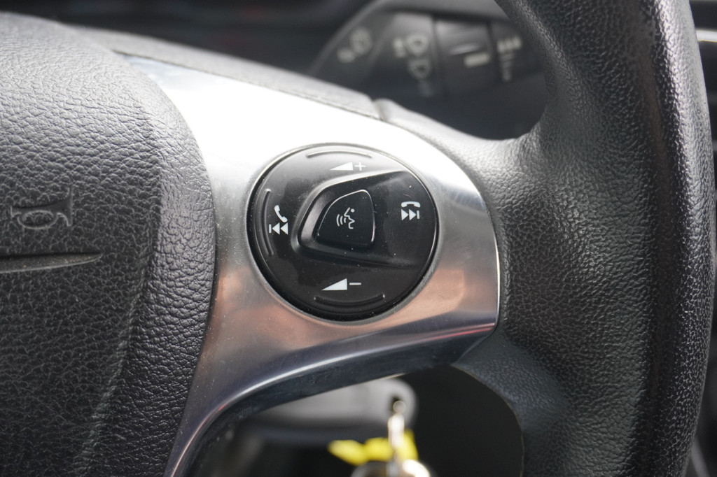 Ford Transit Connect 1.5 EcoBlue 100PK L2 EURO 6 - Airco - Navi - Cruise - Trekhaak - â¬10.900,- Excl. 21