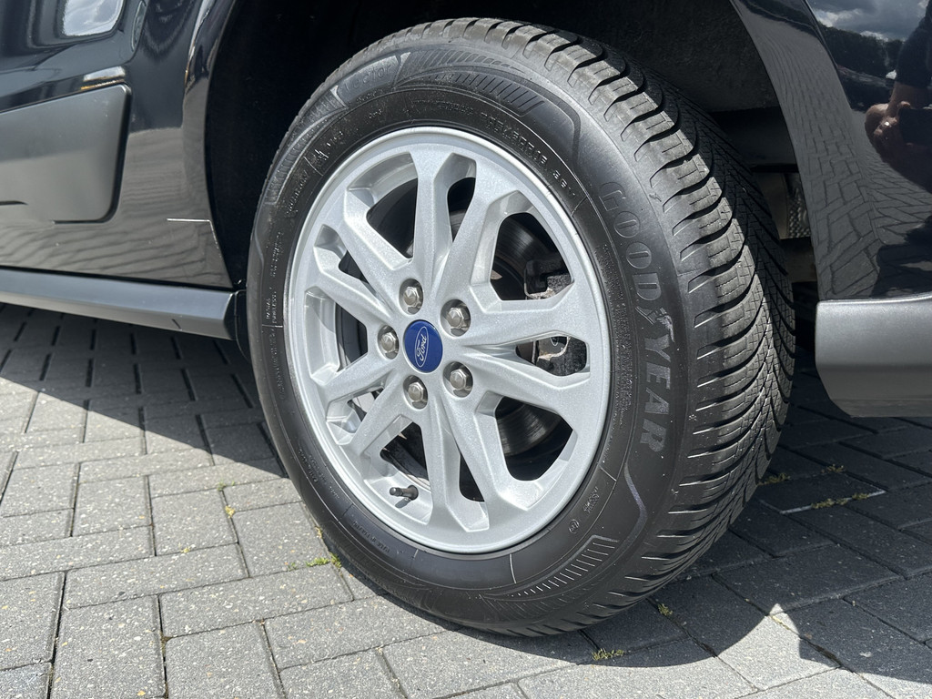 Ford Transit Connect 1.5 EcoBlue 100 PK / L2H1 / TREKHAAK / CAMERA / CRUISE / AIRCO / LICHTMETALEN VELGEN 15