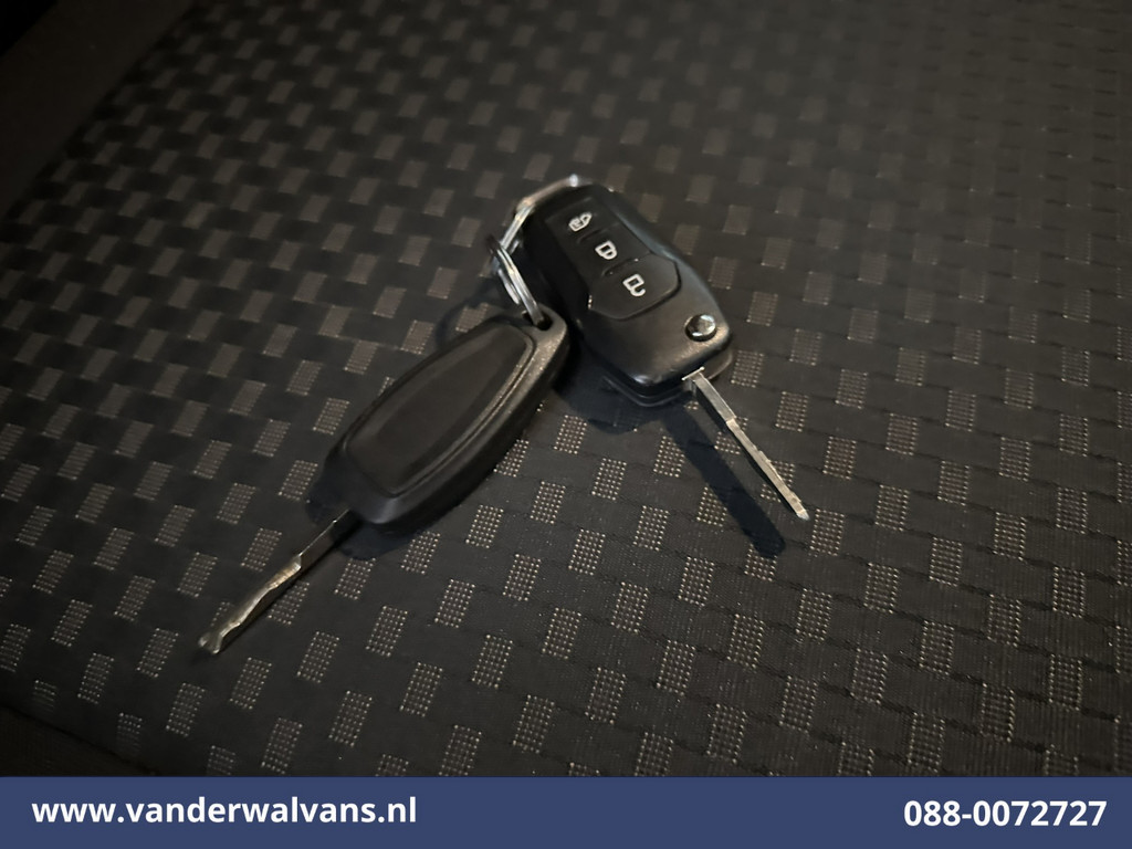 Ford Transit Connect 1.5 EcoBlue 100pk L1H1 Euro6 Airco | Camera | Navigatie | Apple Carplay | Android Auto 1350kg Trekhaak, Parkeersensoren 17