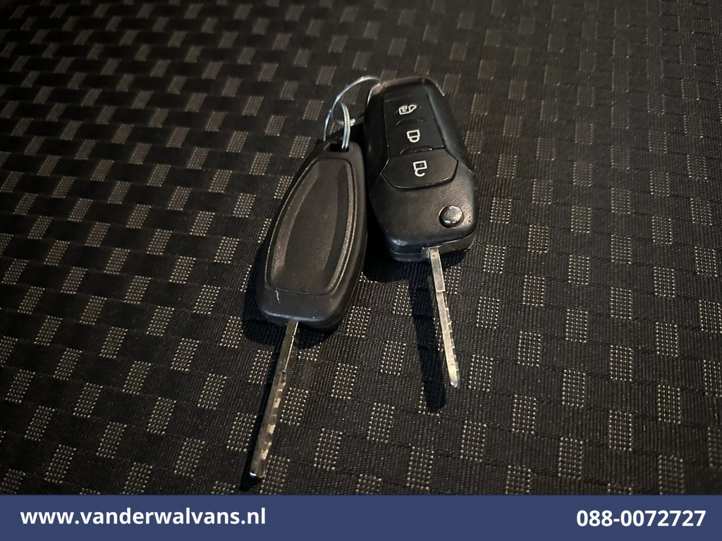 Ford Transit Connect 1.5 EcoBlue 100pk L2H1 Euro6 Airco | Camera | Navigatie | Trekhaak | LM velgen Parkeersensoren, Bumper in de kleur, Verwarmde voorruit, Zijdeur 19