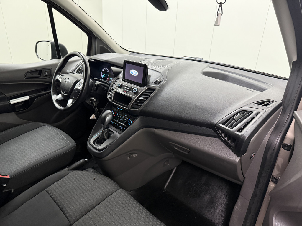 Ford Transit Connect 1.5EcoBlue 120PK Automaat | 3-Zits | Navigatie | Camera | Trekhaak 21