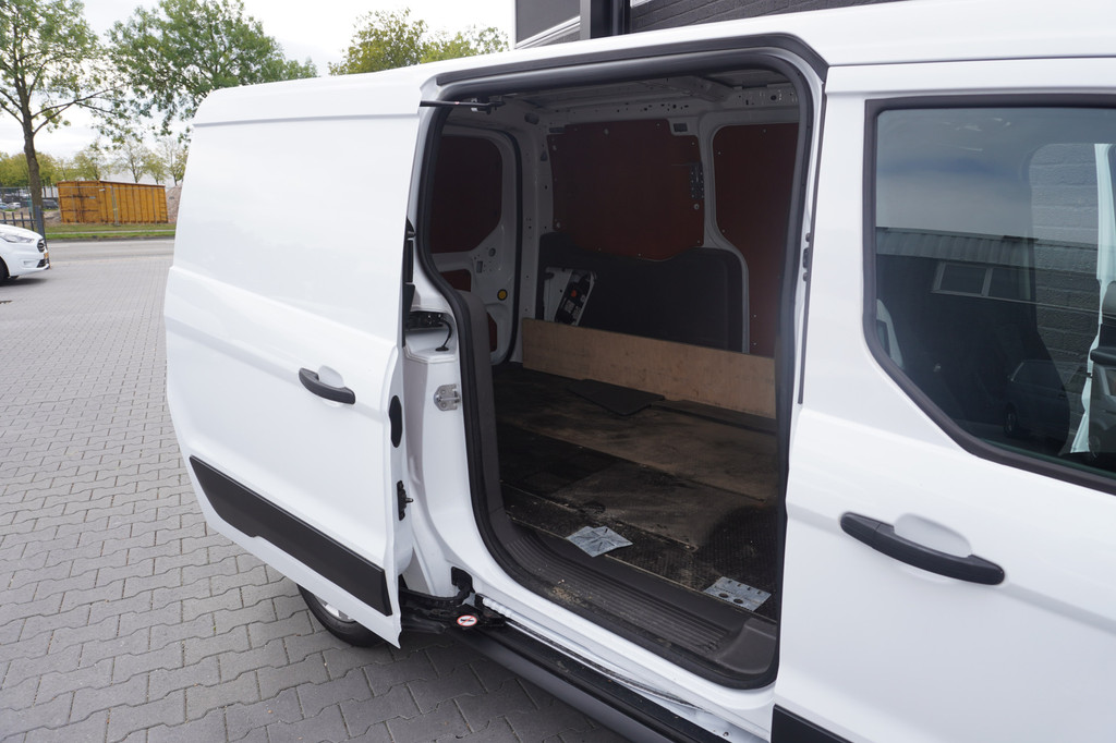 Ford Transit Connect 1.5 EcoBlue 120PK Automaat L2 EURO 6 - Airco - Navi - Cruise - Trekhaak - â¬12.900,- Excl. 9