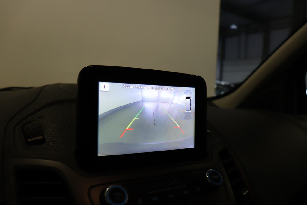 Ford Transit Connect 1.5 EcoBlue 120PK L2 Automaat - schakelt niet goed. - AC/Climate - Navi - Cruise - EURO 6 - ⬠7.950,- Excl. 19