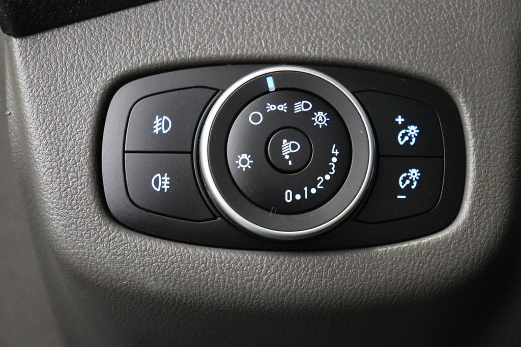 Ford Transit Connect 1.5 EcoBlue L2 120PK Automaat Limited EURO 6 - A/C Climate - Cruise - Camera - € 14.900,- Excl. 20
