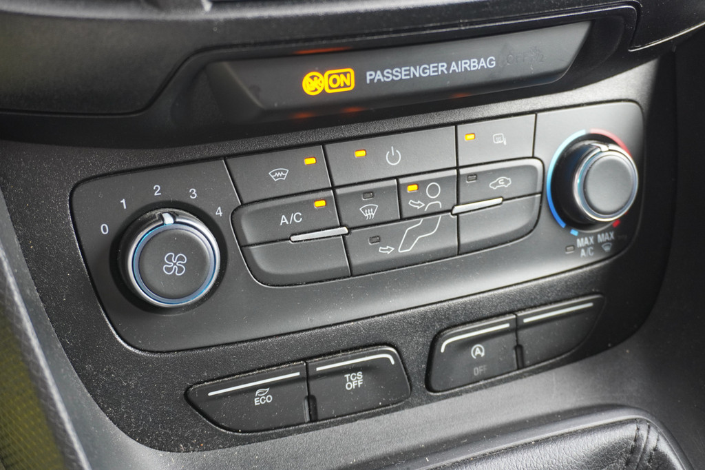 Ford Transit Connect 1.5 EcoBlue L2 EURO 6 - Airco - Cruise - â¬10.900,- Excl. 9