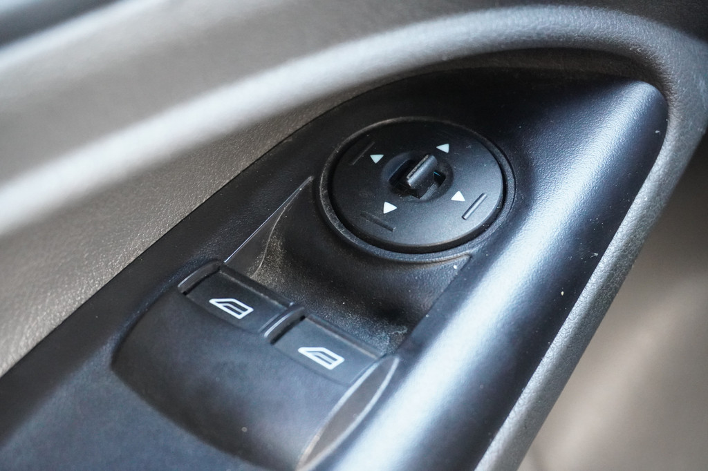 Ford Transit Connect 1.5 EcoBlue L2 EURO 6 - Airco - Cruise - Camera - € 12.499,- Excl. 18