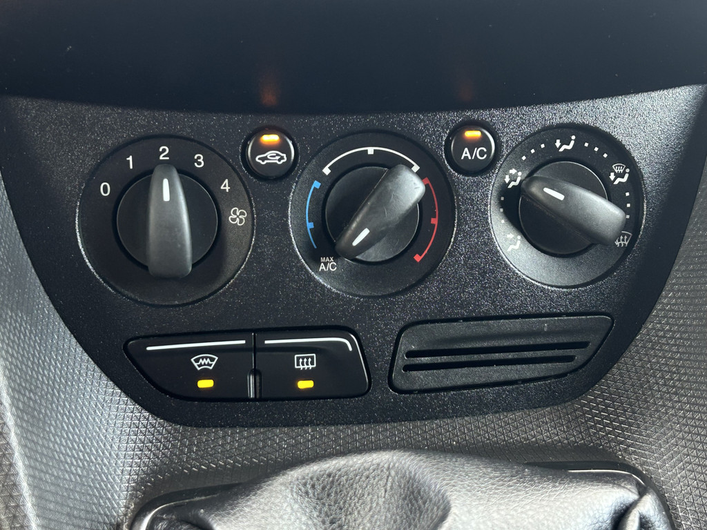 Ford Transit Connect 1.5 TDCI 101 PK / L2H1 / 1e EIG. / 96.004 KM !! / AIRCO / CRUISE / BLUETOOTH / 3-ZITS / TREKHAAK / INRICHTING 15