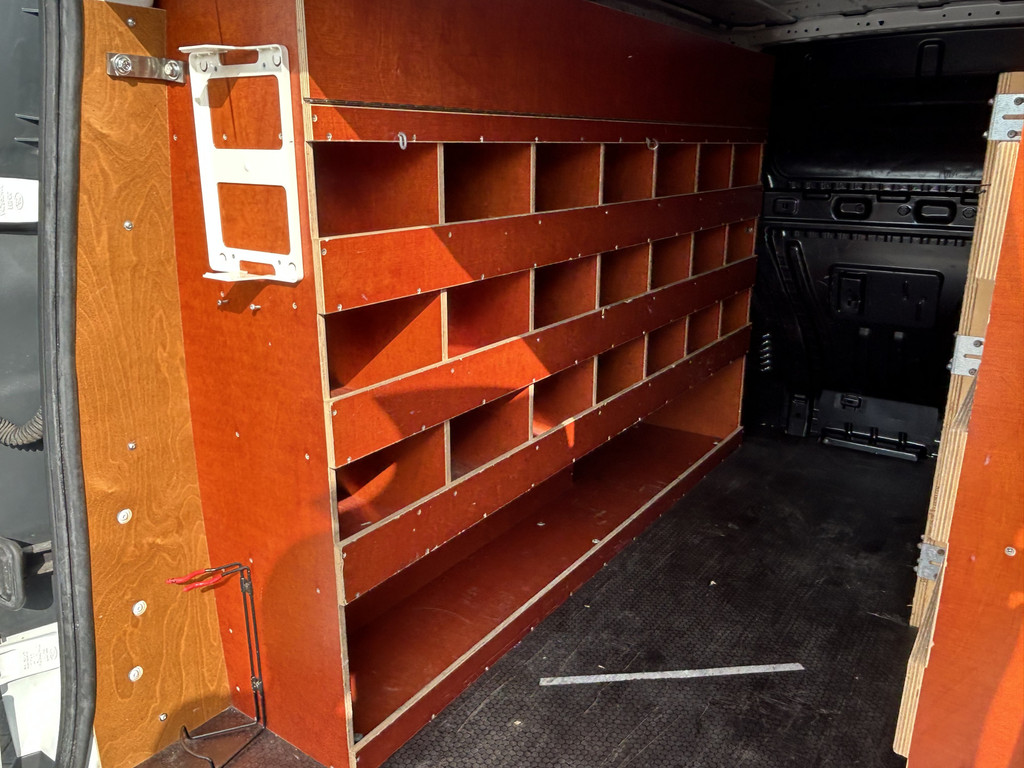 Ford Transit Connect 1.5 TDCI 101 PK / L2H1 / 1e EIG. / AIRCO / CRUISE / TREKHAAK / INRICHTING / IMPERIAAL 8