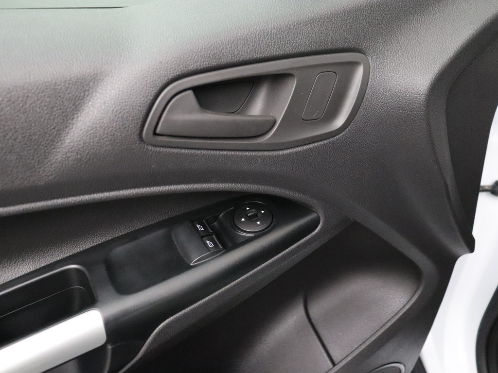 Ford Transit Connect 1.5TDCI 3-Persoons | Airco | Imperiaal | Trekhaak 8