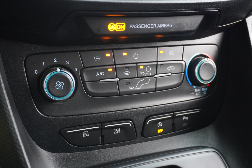 Ford Transit Connect 1.5 TDCI Automaat 100PK L2 EURO 6 - Airco - Trekhaak - PDC - â¬11.900,- Excl. 10