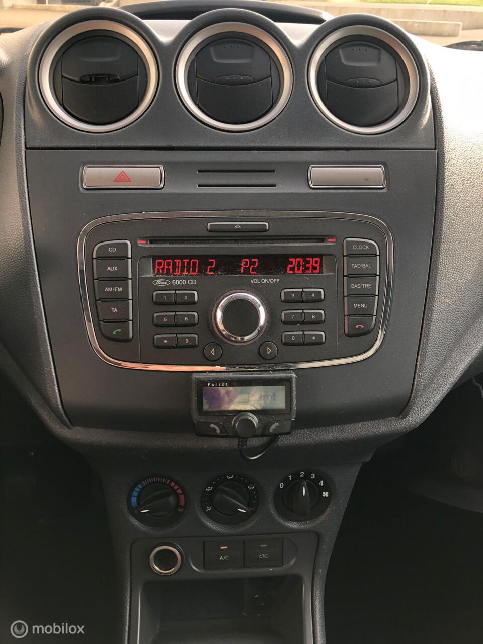 Ford Transit Connect AIRCO EURO 5 EUR 3250,- +21% BTW/ TAX 4