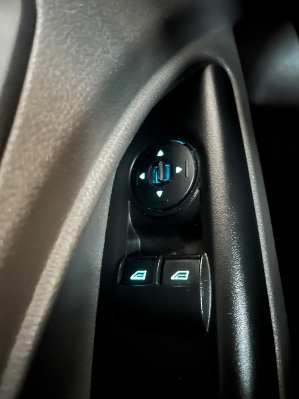 Ford Transit Connect L2H1 Servicewagen 1.5 EcoBlue 100pk euro6 Trend, WURTH Inrichting, Dakdragers, Airco, Navigatie RIJKLAARPRIJS 16