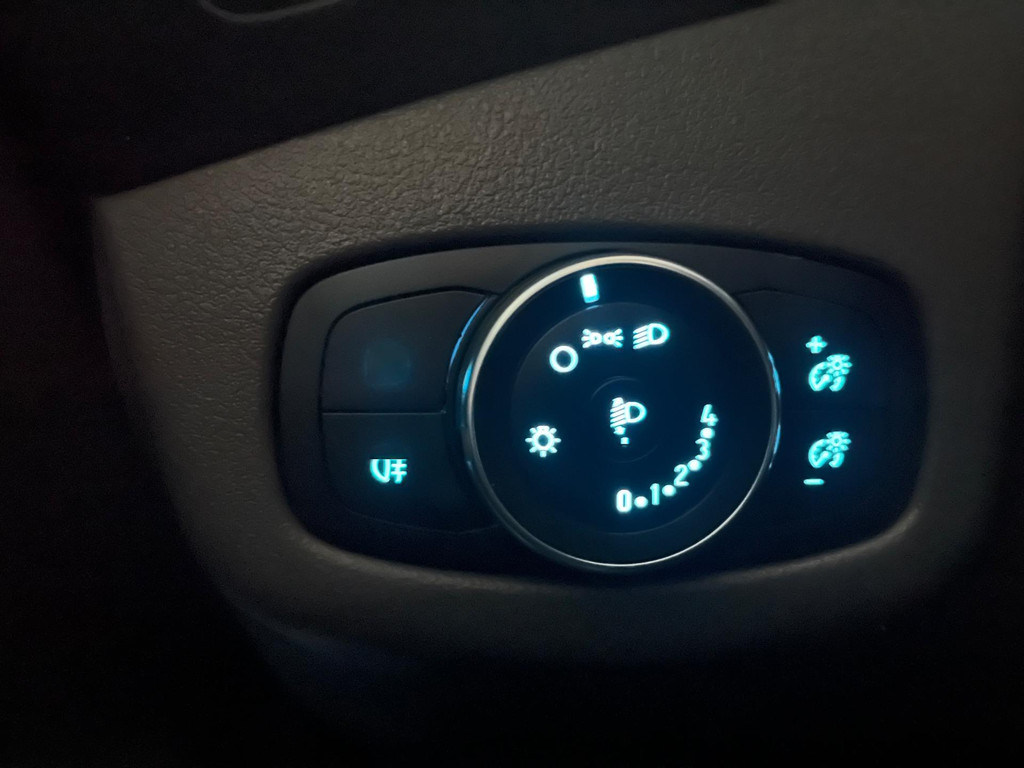 Ford Transit Connect L2H1 Servicewagen 1.5 EcoBlue 100pk euro6 Trend, WURTH Inrichting, Dakdragers, Airco, Navigatie RIJKLAARPRIJS 17