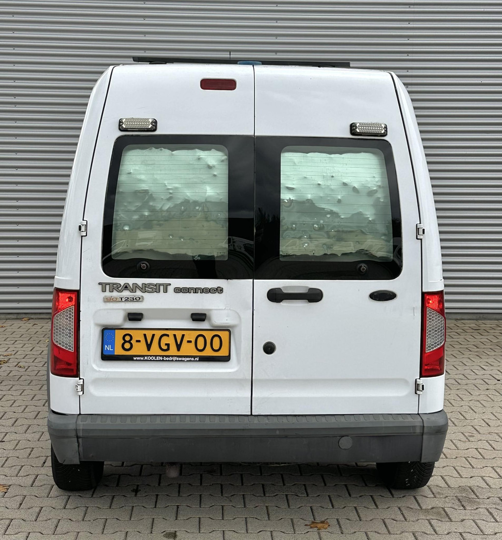 Ford Transit Connect T230L 1.8 TDCi Ambiente 10