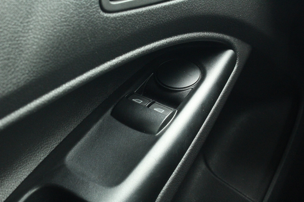 Ford Transit Connect 1.5TDCI 75pk L1 Economy Edition | Trekhaak | LMV | Airco | Lease 204,- p/m 18