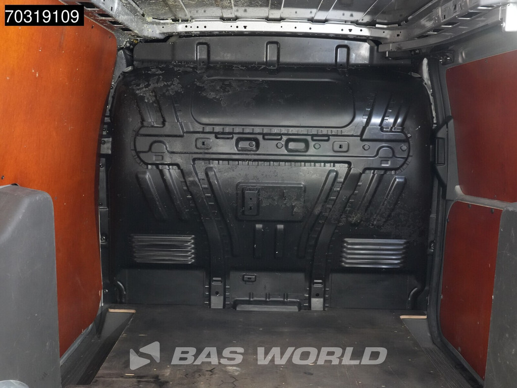 Ford Transit Connect 100PK Automaat L2H1 Sport Edition 18 Velgen Leder Navi Airco Cruise Camera Parkeersensoren Euro6 L2 Airco Trekhaak Cruise control 10
