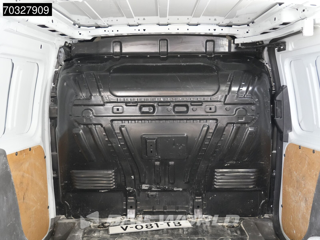 Ford Transit Connect 75pk Trekhaak L1H1 Airco Cruise Imperiaal APK 04-2027 Euro6 L1 Kompakt Airco Trekhaak Cruise control 11