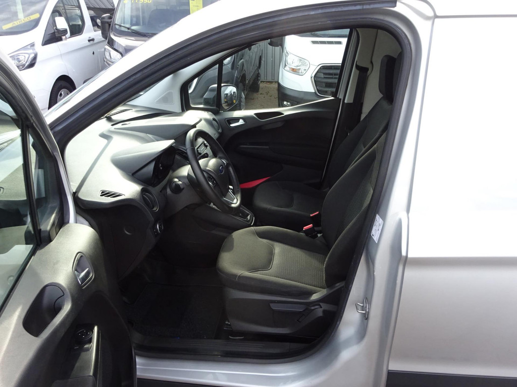 Ford Transit Courier 1.0 BENZINE Trend EcoBoost S&S 11