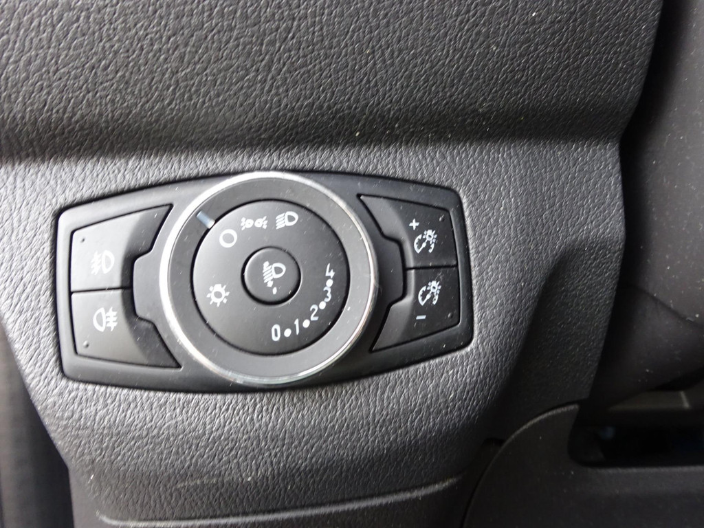 Ford Transit Courier 1.0 BENZINE Trend EcoBoost S&S 19