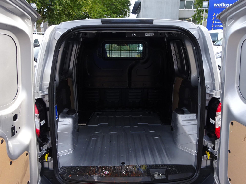 Ford Transit Courier 1.0 BENZINE Trend EcoBoost S&S 9