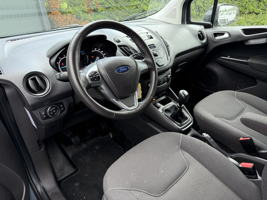 Ford Transit Courier 1.0 ECOBOOST TREND 100 PK / BENZINE! / 1e EIG. / BPM VRIJ !! / AIRCO / PDC / ZEER NETJES! 7