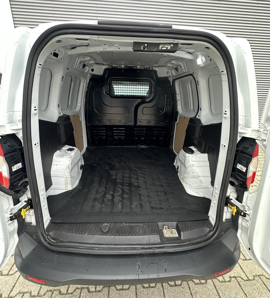 Ford Transit Courier 1.0 Trend Benzine 13