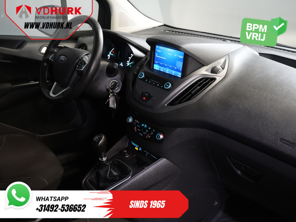 Ford Transit Courier 1.5 TDCI 100 pk Limited Stoelverw./ Voorruitverw./ Navi/ Carplay/ Camera/ Climate/ PDC/ LMV/ Cruise/ Trekhaak 3