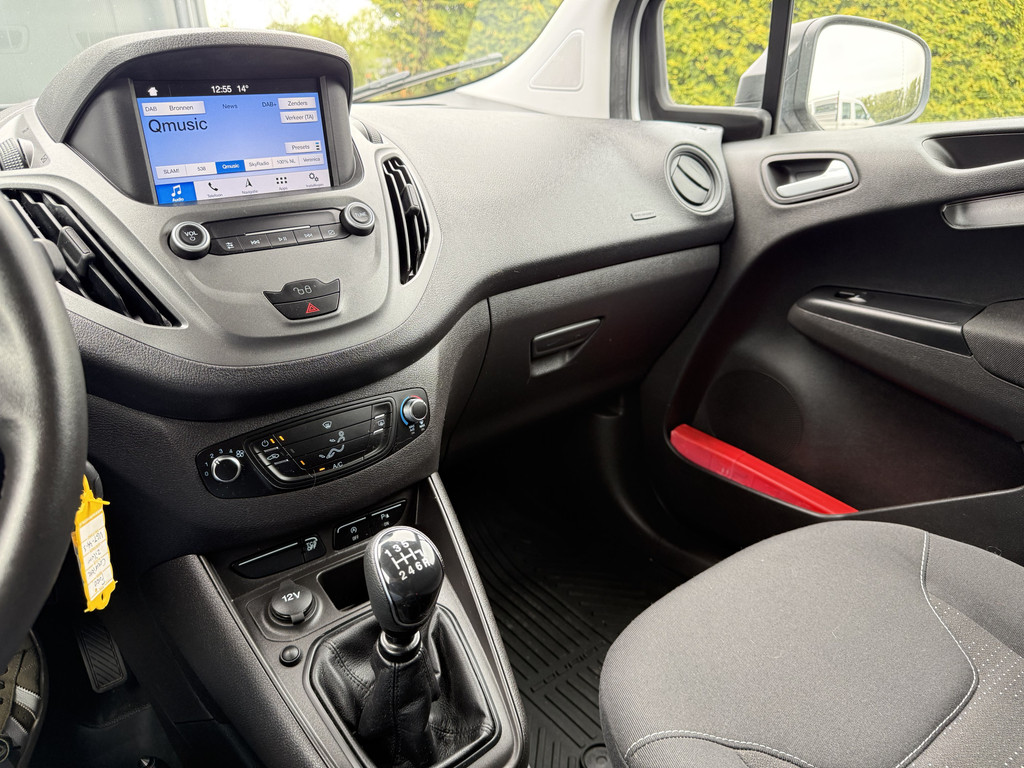 Ford Transit Courier 1.5 TDCI / 1e EIGENAAR / 23.338 KM!! / AIRCO / PDC / NAVI / DAB 11