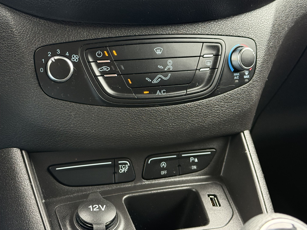Ford Transit Courier 1.5 TDCI / 1e EIGENAAR / 23.338 KM!! / AIRCO / PDC / NAVI / DAB 15