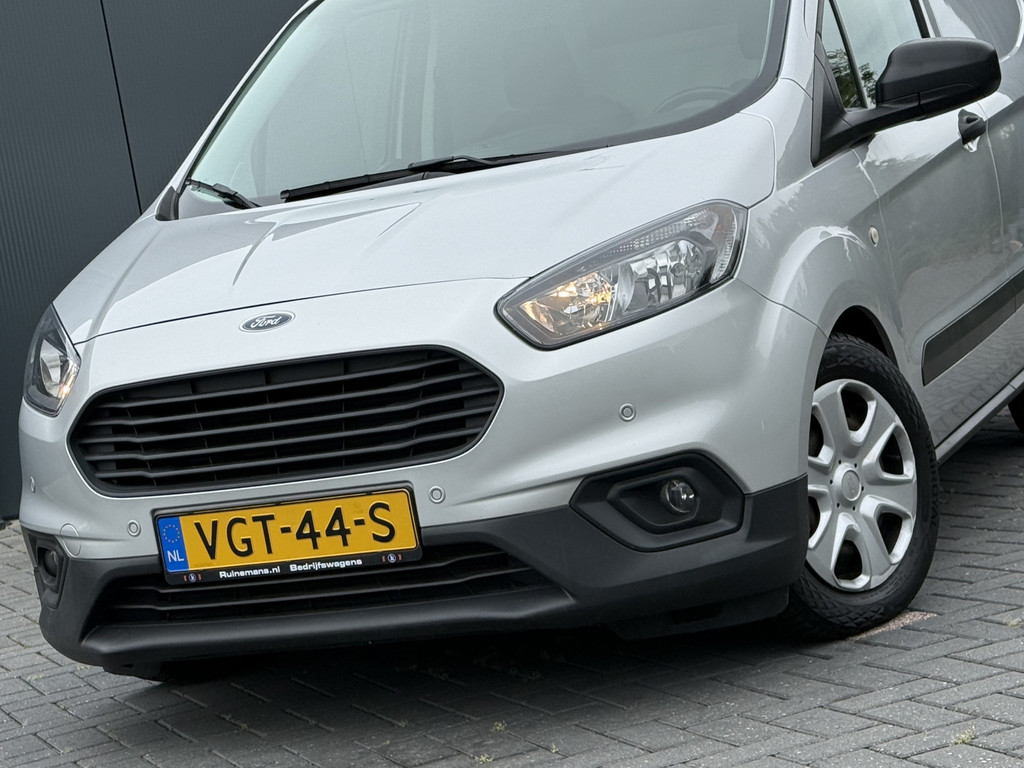 Ford Transit Courier 1.5 TDCI / 1e EIGENAAR / 23.338 KM!! / AIRCO / PDC / NAVI / DAB 17