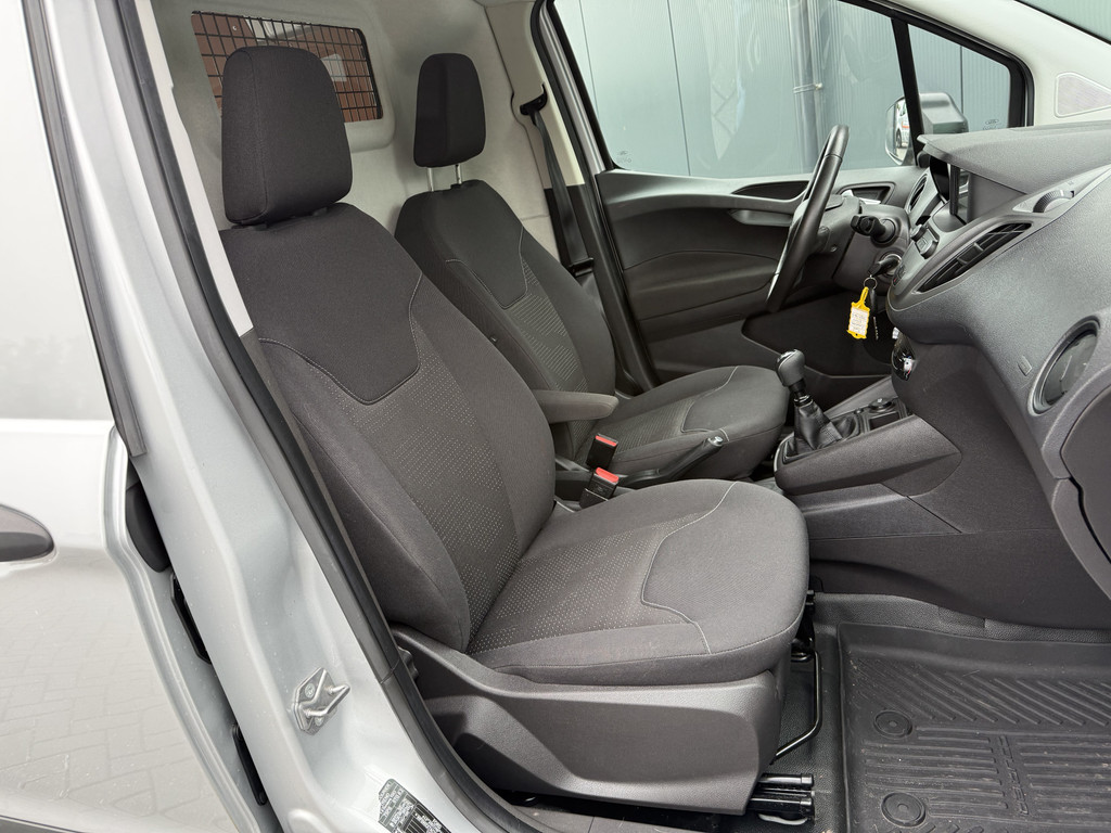 Ford Transit Courier 1.5 TDCI / 1e EIGENAAR / 23.338 KM!! / AIRCO / PDC / NAVI / DAB 6