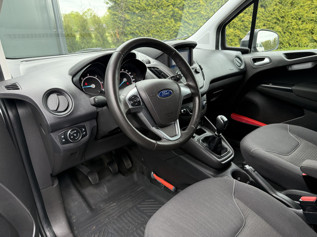 Ford Transit Courier 1.5 TDCI / 1e EIGENAAR / 23.338 KM!! / AIRCO / PDC / NAVI / DAB 7
