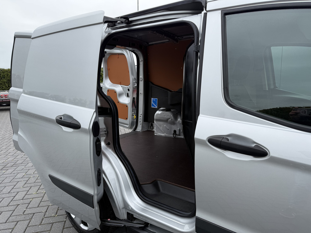 Ford Transit Courier 1.5 TDCI / 1e EIGENAAR / 23.338 KM!! / AIRCO / PDC / NAVI / DAB 9