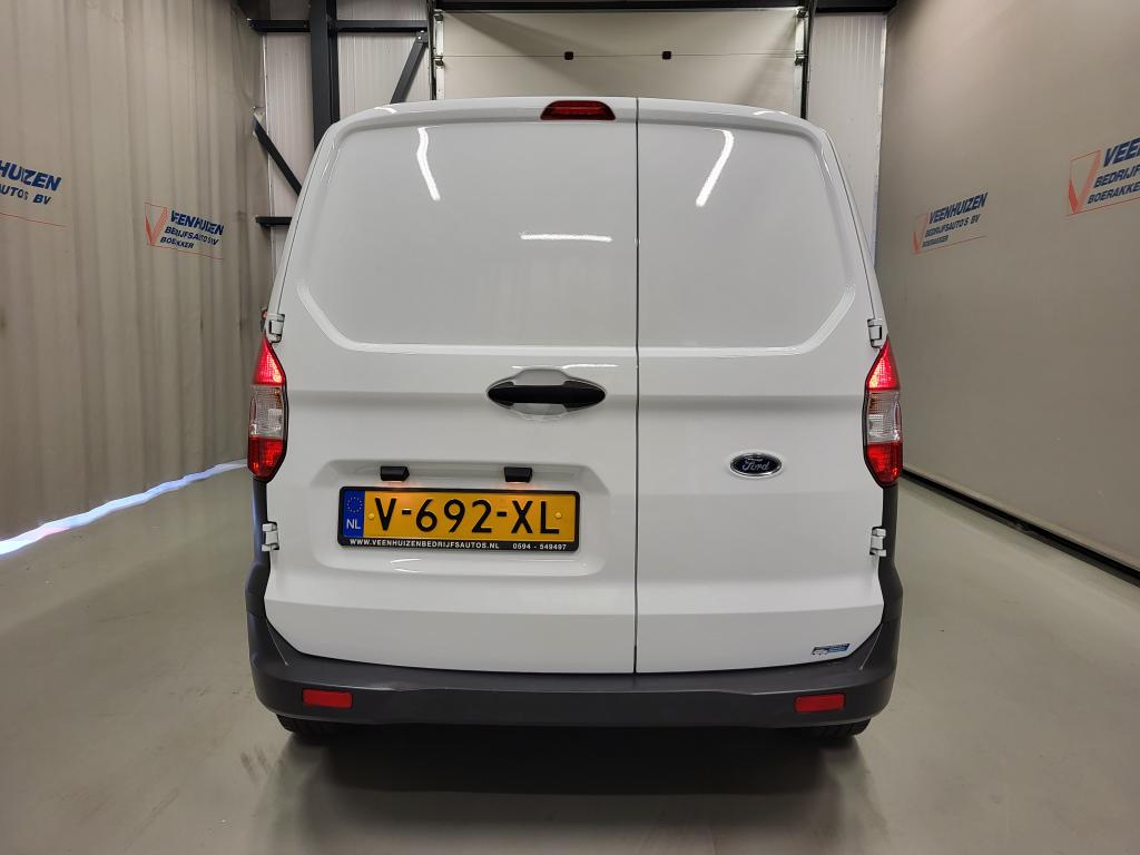 Ford Transit Courier 1.5TDCI Euro 6! 17