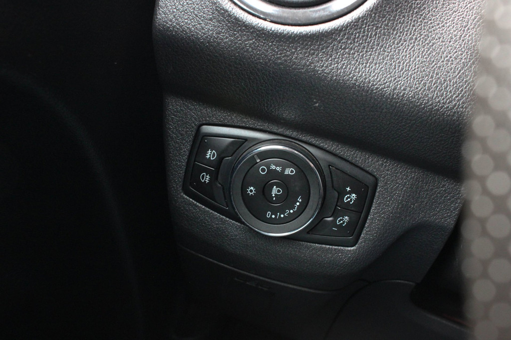 Ford Transit Courier 1.5 TDCI Sport 100PK / LM.VELGEN / 53DKM / AIRCO / CLIMATE CONTROL / UNIEKE UITVOERING / NAP / NIEUWSTAAT 18