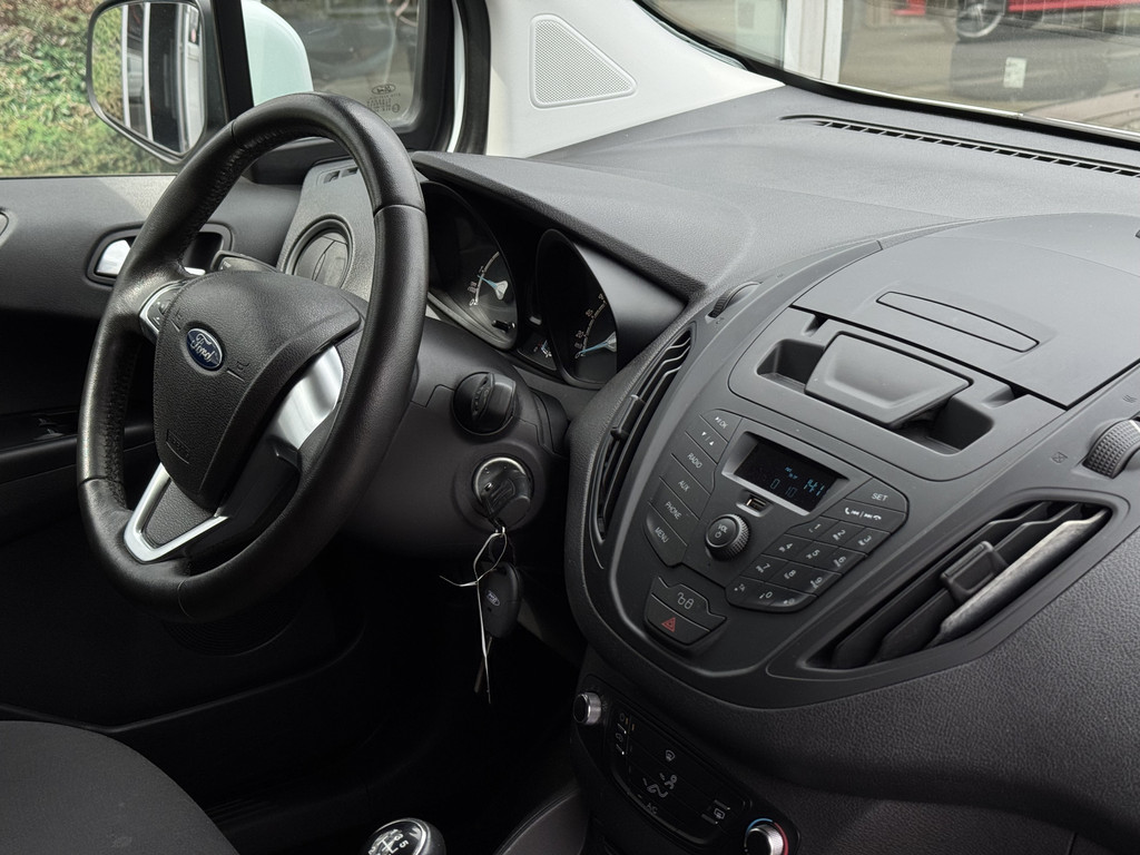 Ford Transit Courier 1.5 TDCI Trend |CAMERA|AIRCO|VOLL. ONDERH.|TREKHAAK| 19
