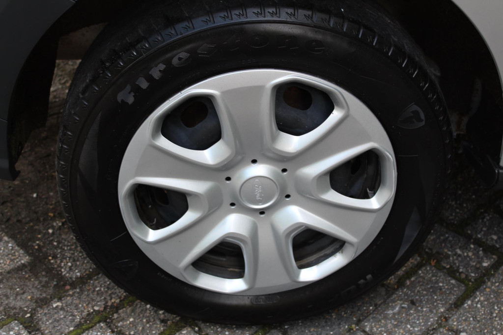 Ford Transit Courier 1.5 TDCI Trend Duratorq S&S 75PK | Airco | Stoelverwarming | PDC | Achterklep met raam 14