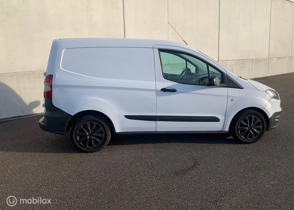 Ford Transit Courier AIRCO EURO 6 EUR 3999,- +21% BTW / TAX 12