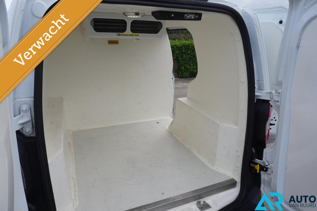 Ford Transit Courier * Benzine * Koelauto * Koelwagen * Koel 15