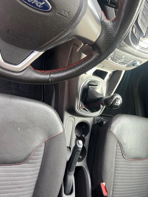 Ford Transit Courier Sport 1.0 / AIRCO / ELEK PAKKET / LM-VELGEN R16 / MOOIE DIKKE UITVOERING !!! 10