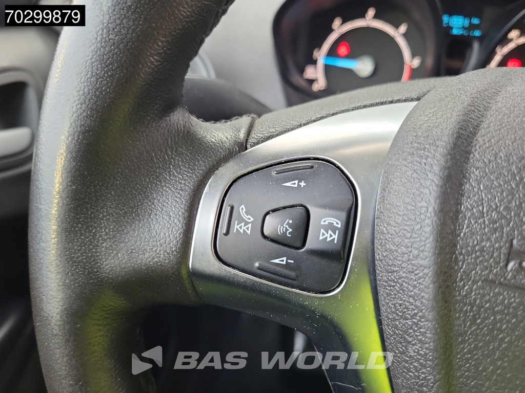 Ford Transit Courier 75PK L1H1 Navi Airco Cruise Camera Parkeersensoren Euro6 L1 Kompakt Airco Cruise control 17